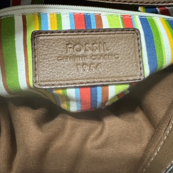 Fossil Tan Woven Purse with Wooden Handles - Picture 2 of 4